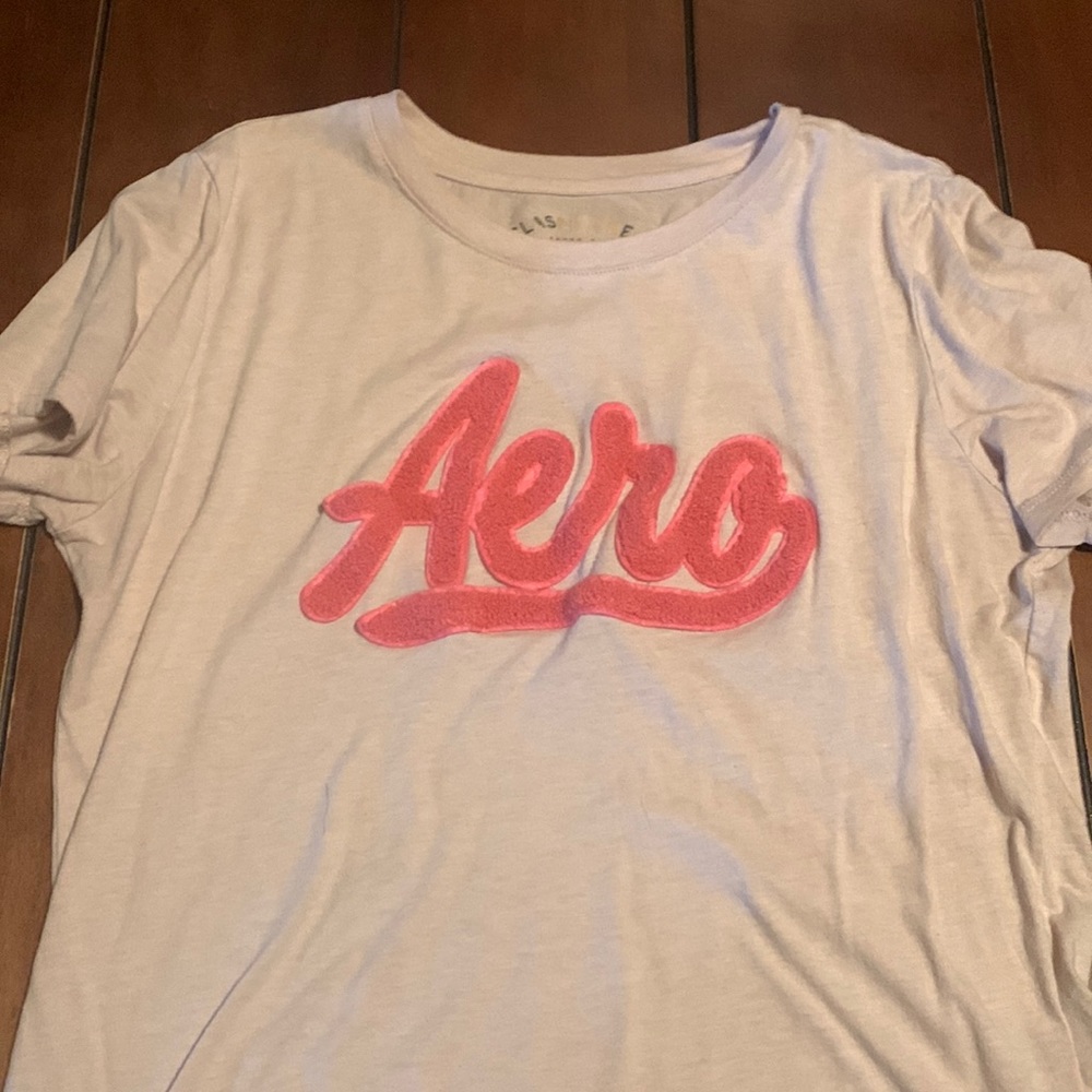 Shirt Says XL but fits like a large